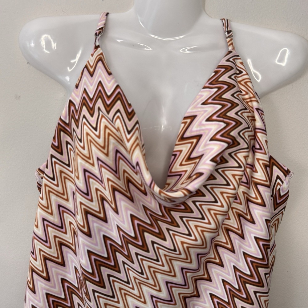 Forever 21 Chevron ‎ Brown Chevron Striped Tank Top. OX Juniors Plus. Cute.